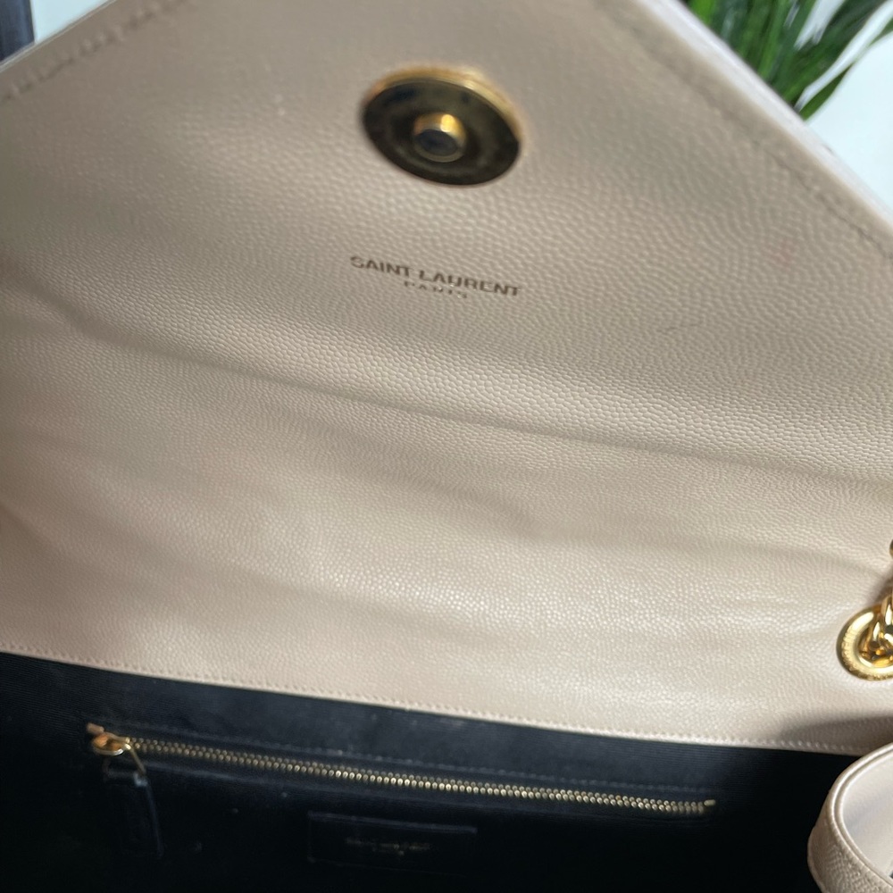 Saint Laurent Nude Bag With Gold Chain, Front Flap, Shoulder Bag - Picture 6 of 13
